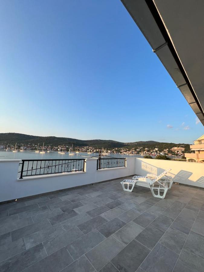 Apartmani Tamaris Vinišće Esterno foto